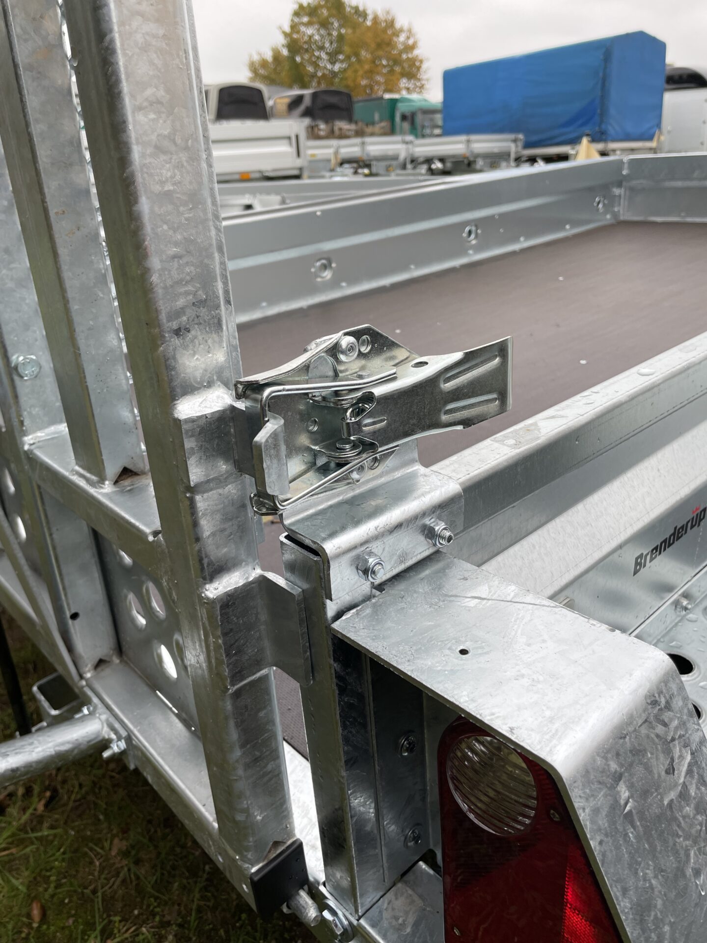 Brenderup MT 3080 STB 3000 Baumaschinenanhänger – Bild 5