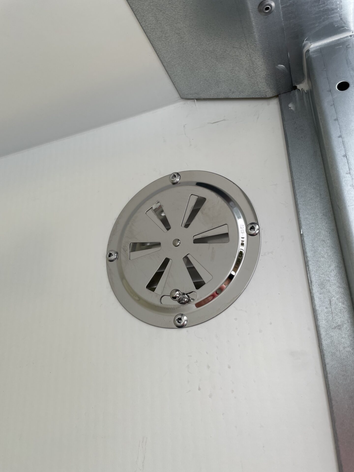 Kofferanhänger Brenderup CD260WBD1300, 1300 kg, Radstoßdämpfer – Bild 8