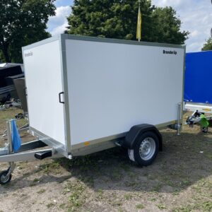Brenderup CD260WBR1300, 1300 kg, Überfahrwand und Radstoßdämpfer