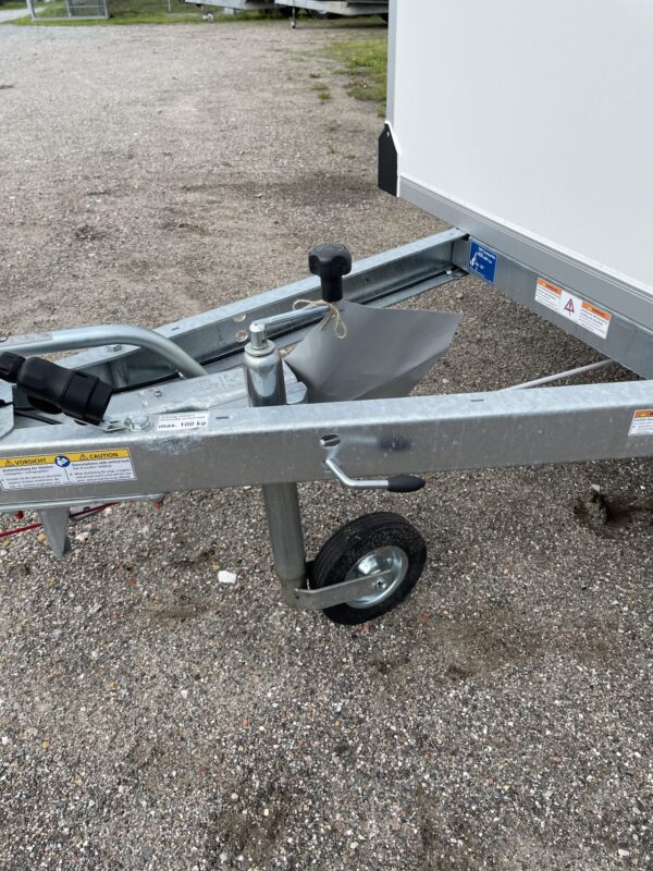 Humbaur Kofferanhänger HK 132513-15P mit Überfahrwand – Bild 2