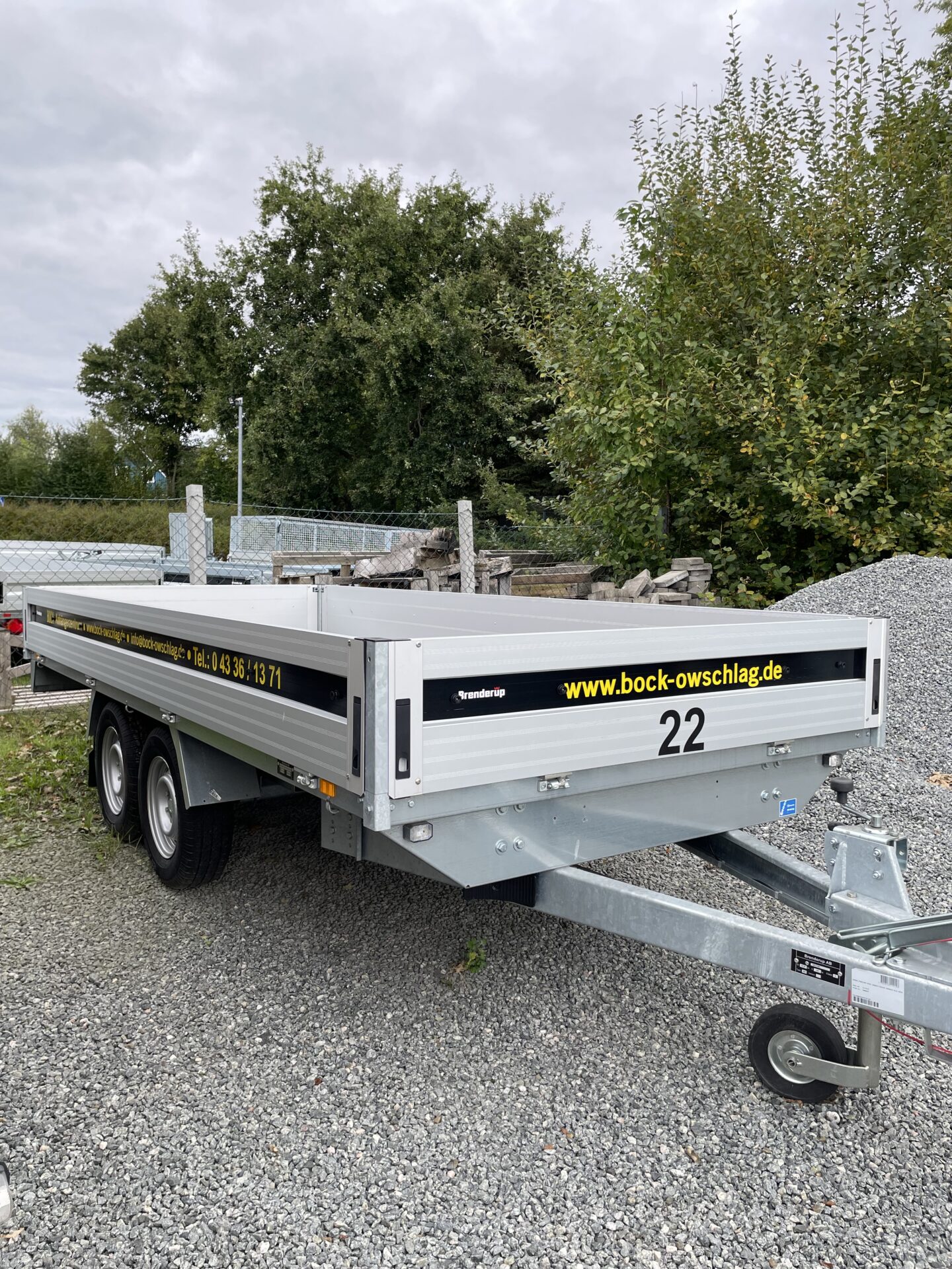 Vermietanhänger Nr. 22 Tandemhochlader 2,5 t